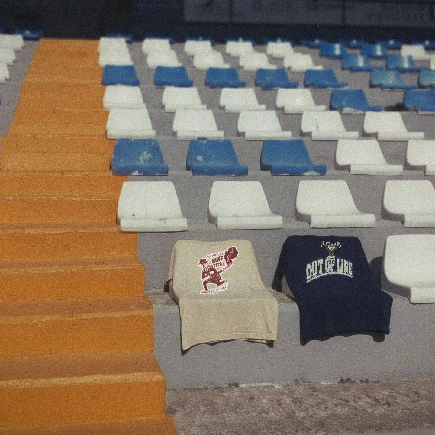 Camiseta SUPPORT YOUR LOCAL Beige