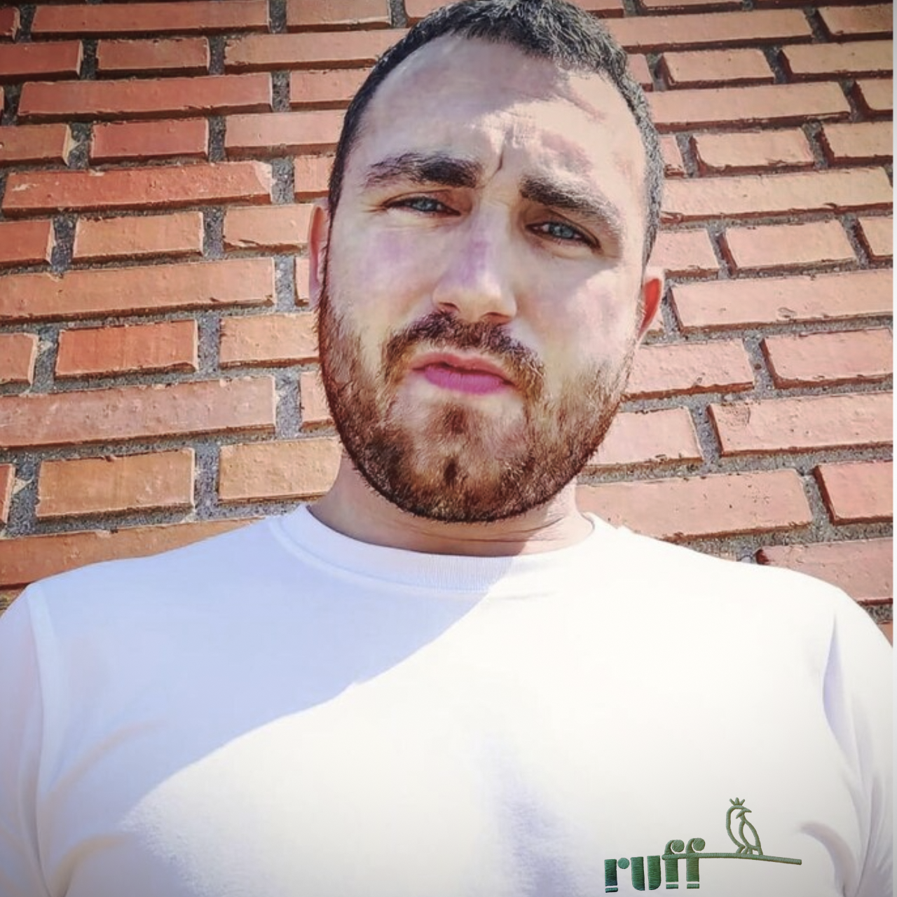White ruff t-shirt