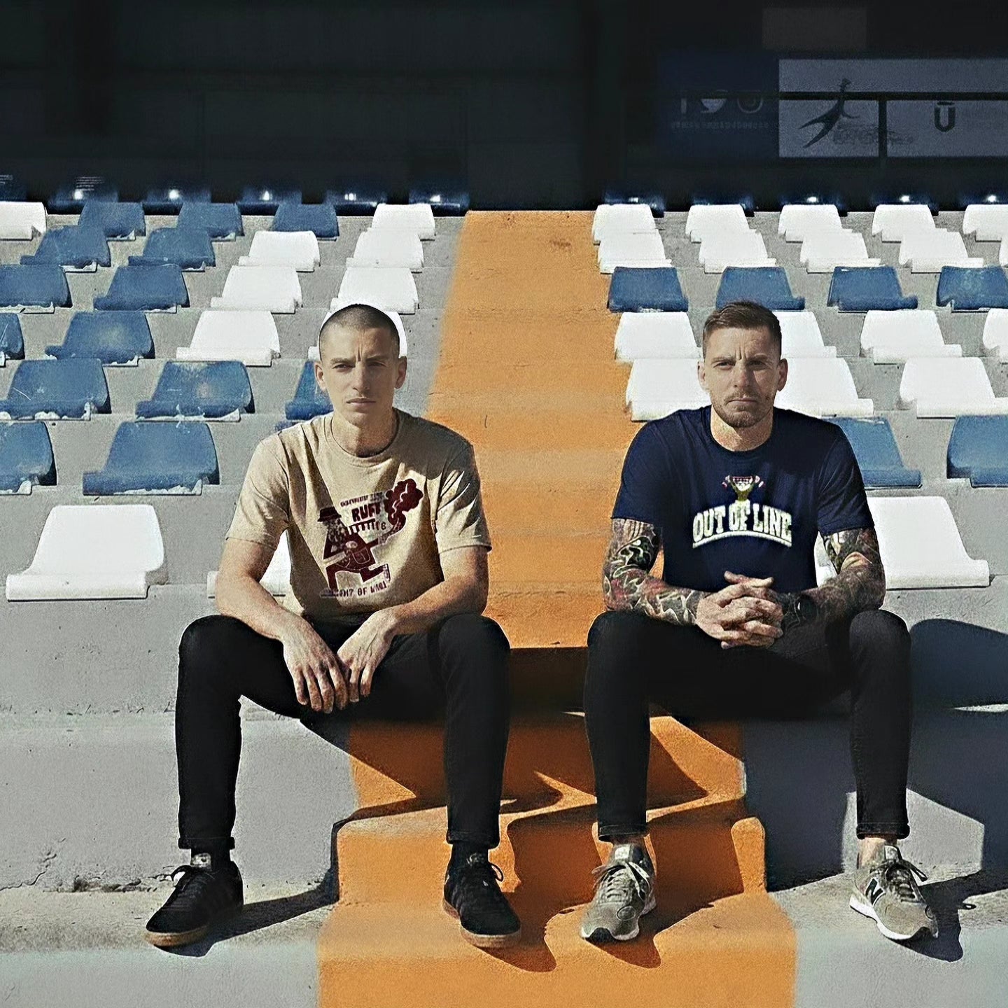 Camiseta SUPPORT YOUR LOCAL Beige