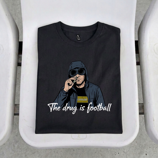 Camiseta ruff- THE DRUG IS FOOTBALL NEGRA