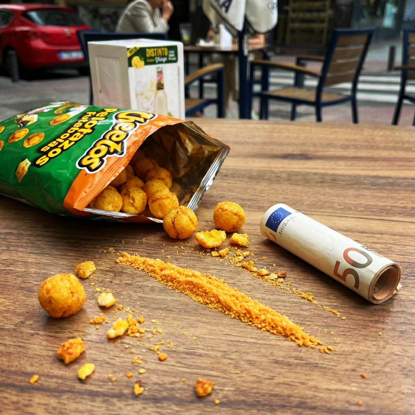 Camiseta ruff- THE DRUG IS FOOTBALL NEGRA